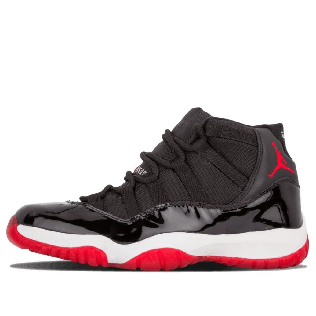 Air Jordan 11 Retro 'Bred' 2001 136046-061 Classic Sneakers